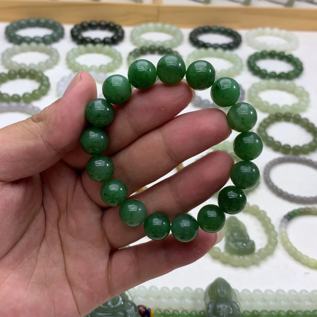 手串未镶嵌和田玉（猕猴桃碧玉12）