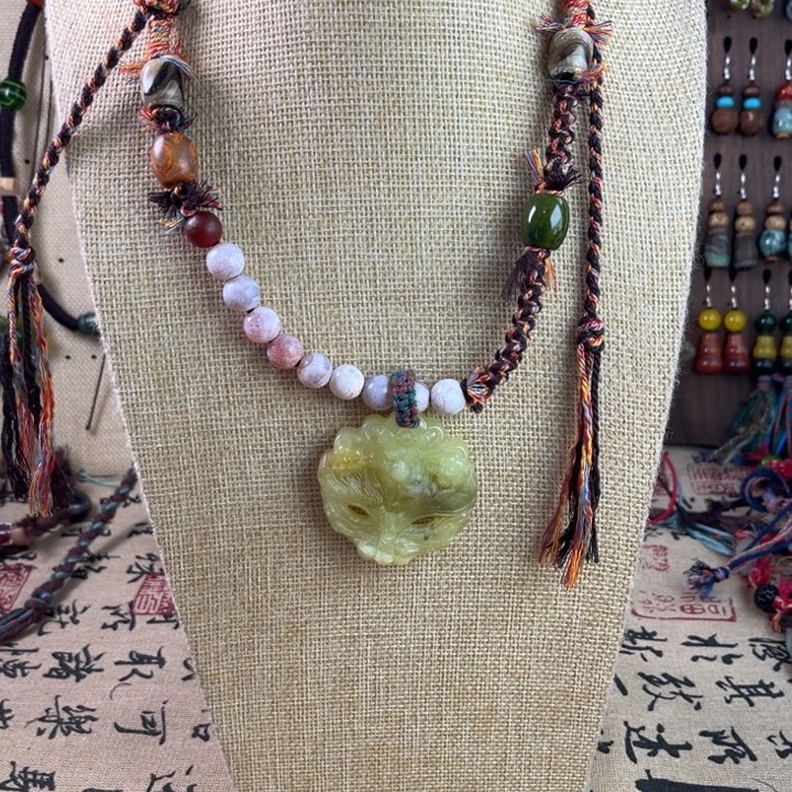 玛瑙/玉髓未镶嵌颈饰