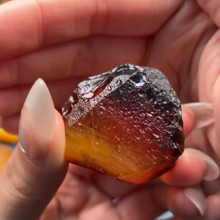 定制琥珀未镶嵌蜜蜡