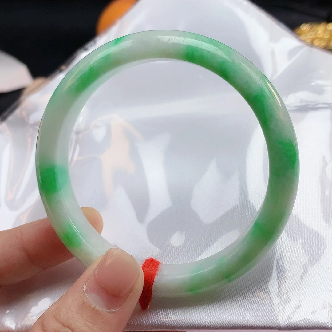 翡翠手镯未镶嵌56圈2457