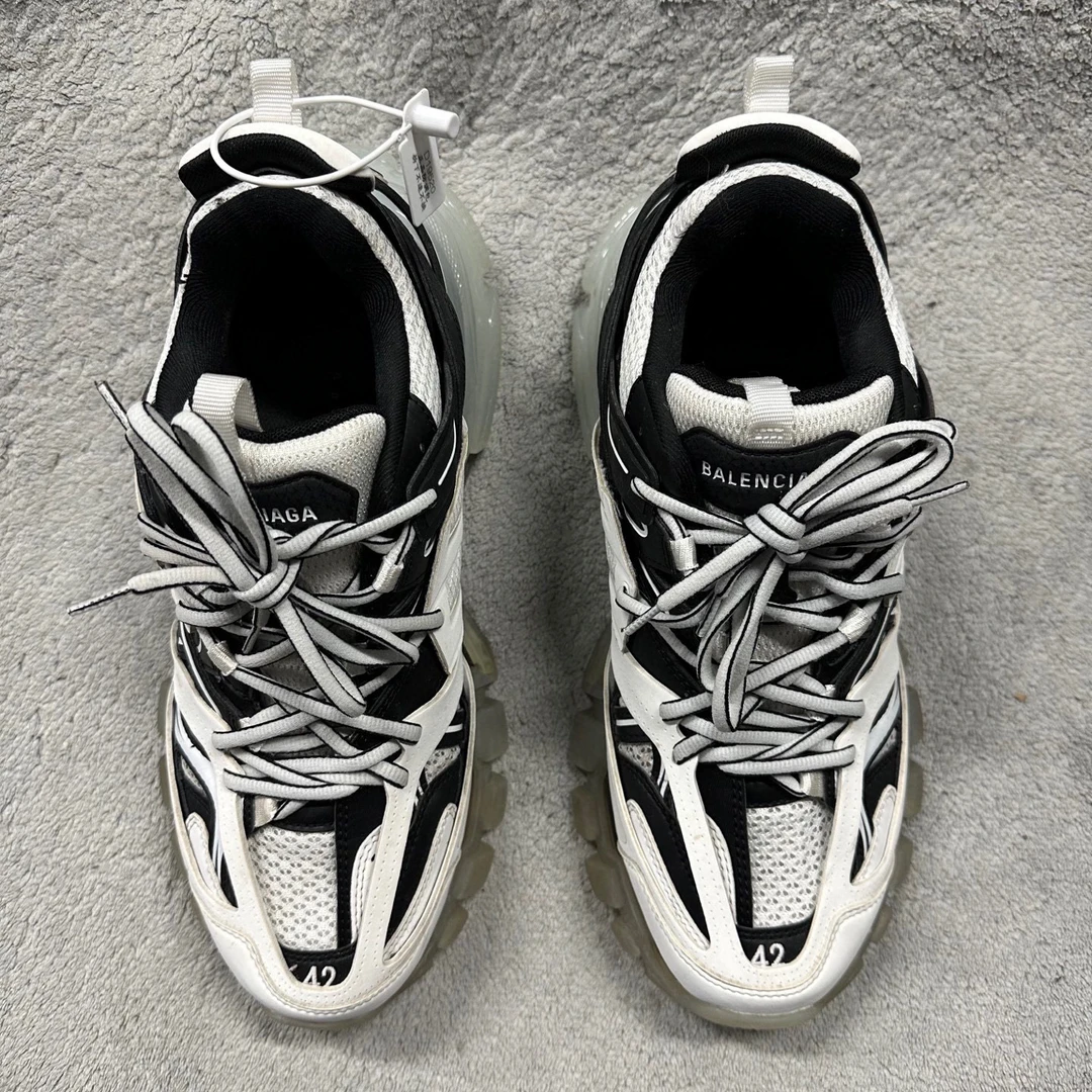 95新 Balenciaga/巴黎世家 Track 1.0 黑白老爹鞋 8码 D19520