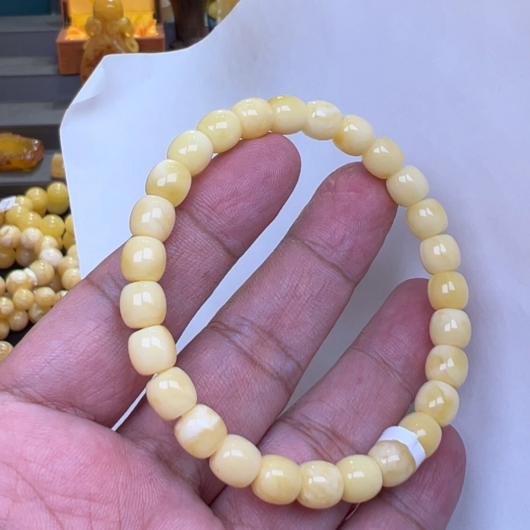 蜜蜡未镶嵌珠宝奇石7加7.8克