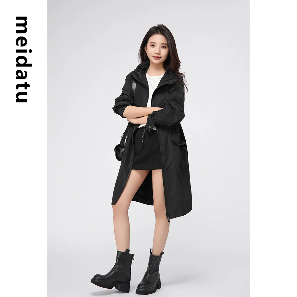 美哒兔（探索之旅）抽绳连帽立领长款风衣（小个子版）（bk2528-9）