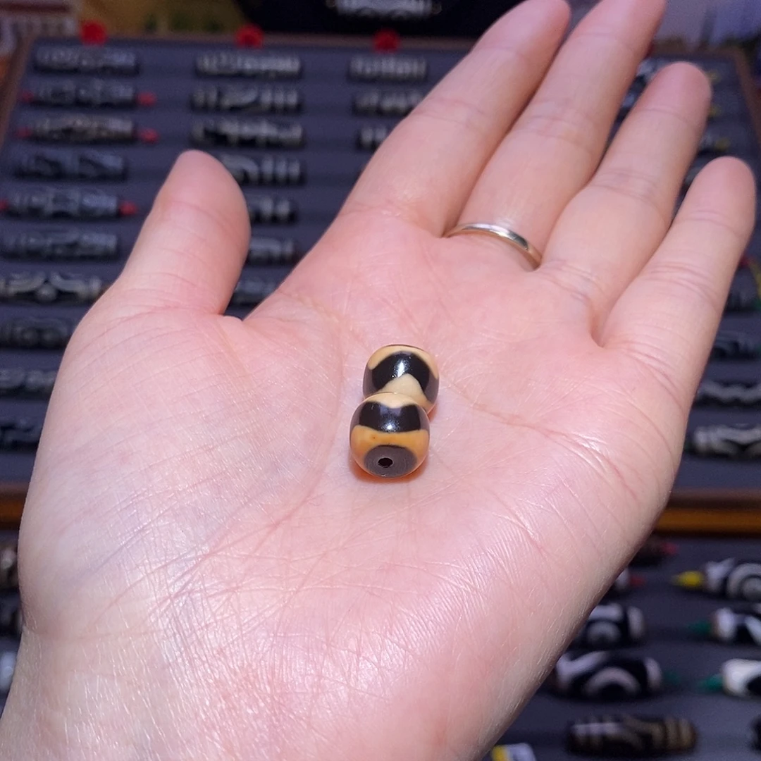 小***锋玛瑙/玉髓未镶嵌颈饰