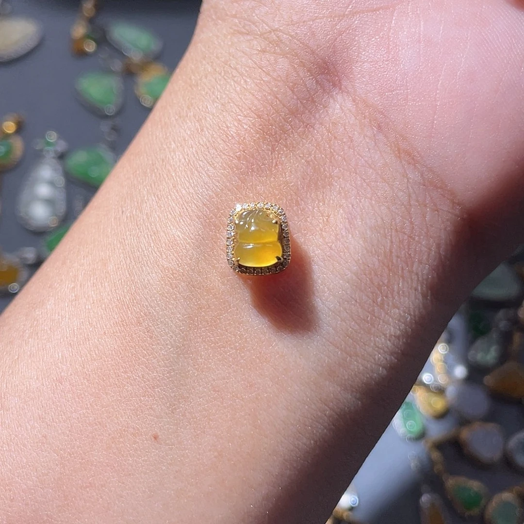 吊坠(不含链)18K金镶嵌翡翠