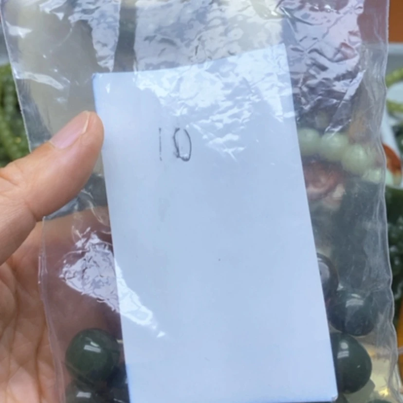 【闪购商品】未镶嵌岫岩河磨玉（透闪石质玉）挂件一****鱼