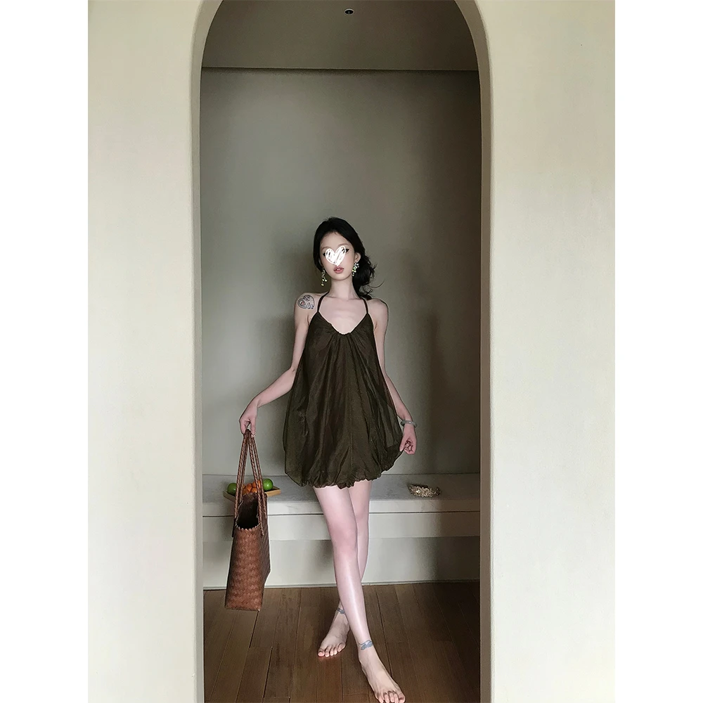 【彼得潘精灵】花苞挂脖系带度假墨绿露背弹力纱裙连衣裙短裙21571