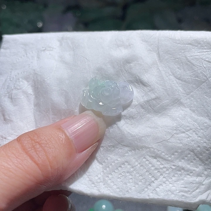 颈饰未镶嵌翡翠天