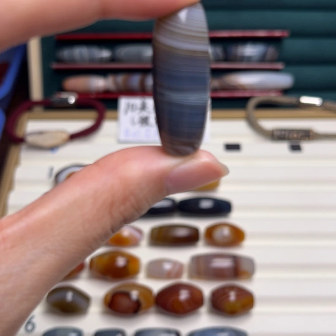 孙***能玛瑙/玉髓合金颈饰