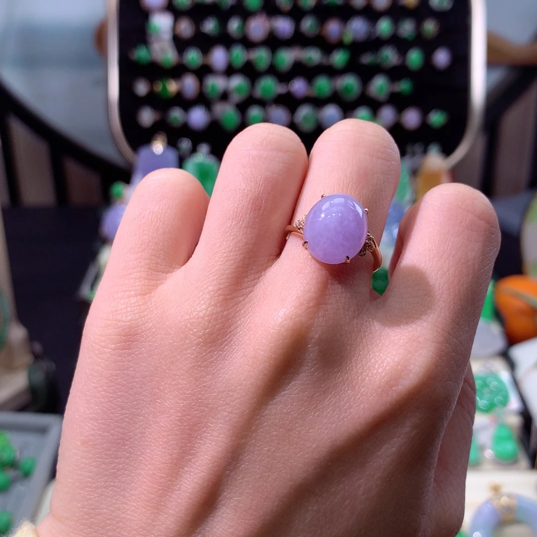 翡翠戒指18K金镶嵌翡翠