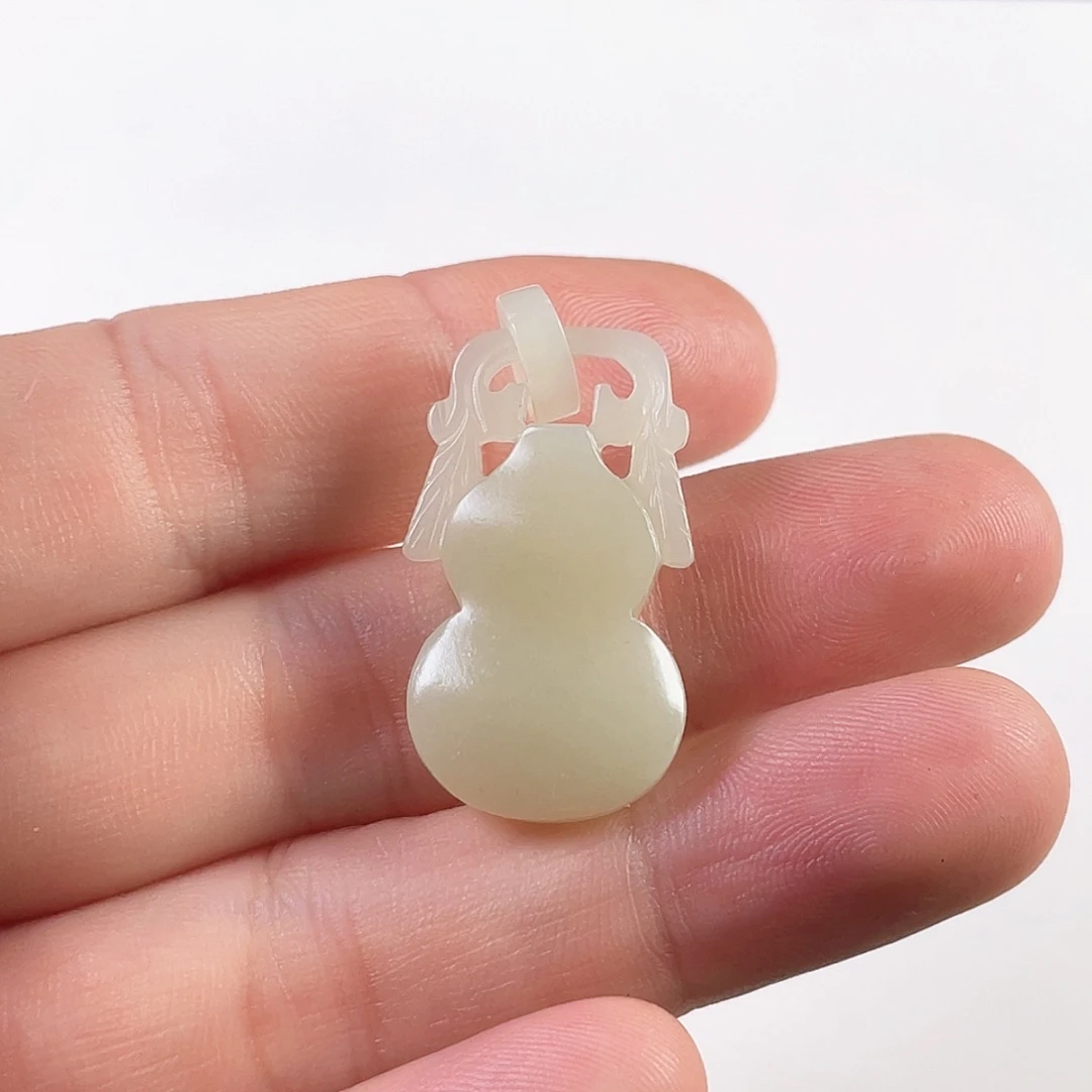 和田玉（糖玉）颈饰未镶嵌