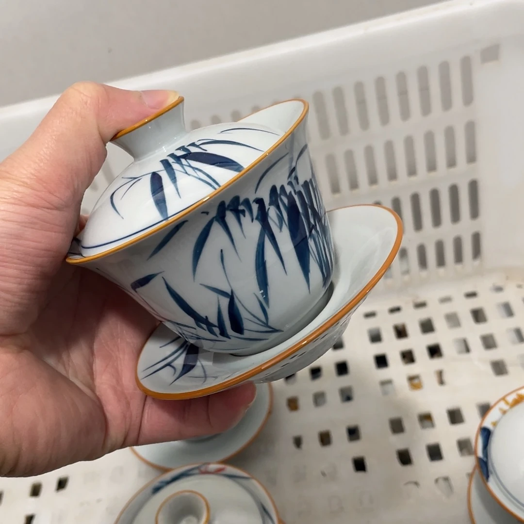 釉下手绘茶具，，大瑕