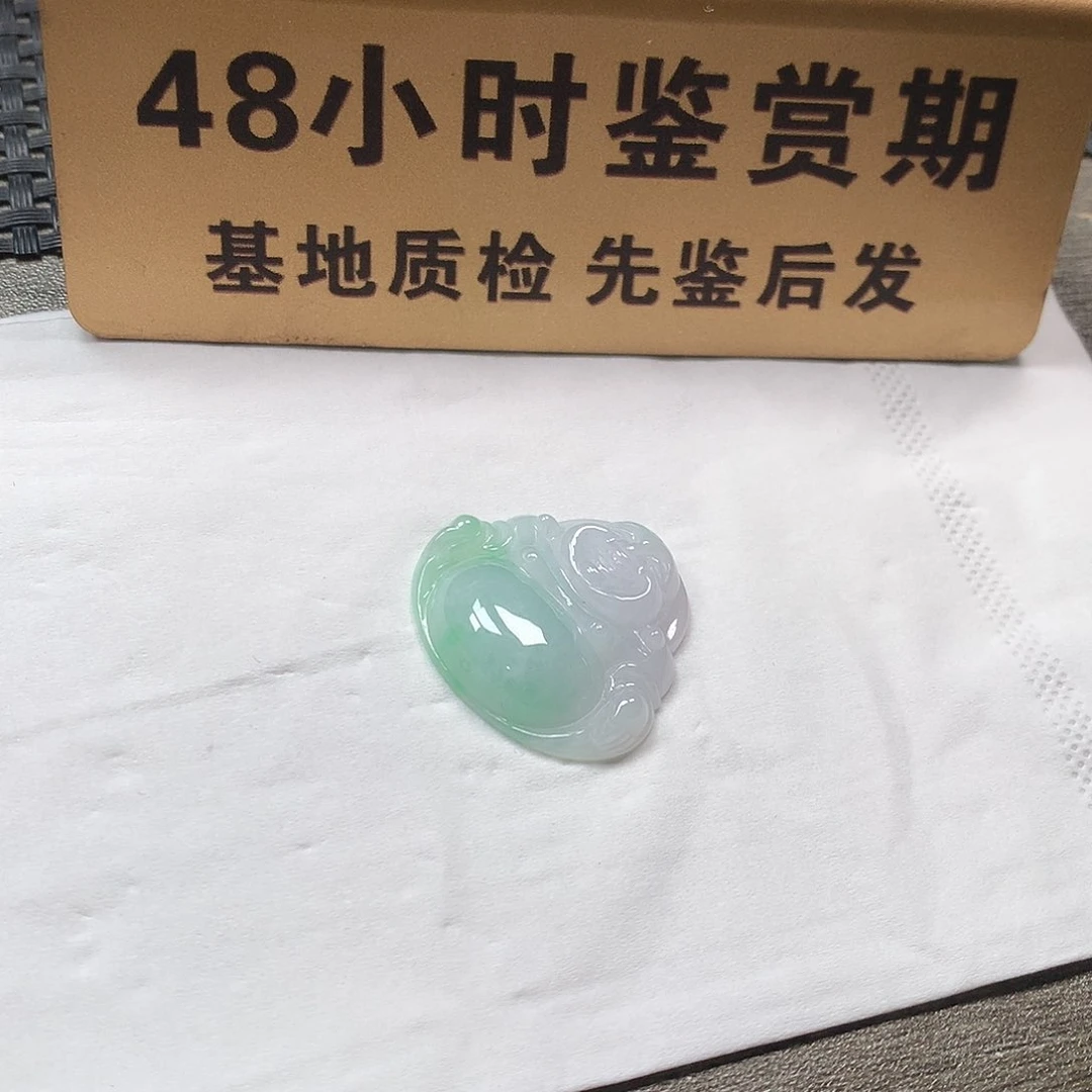 颈饰未镶嵌翡翠佛