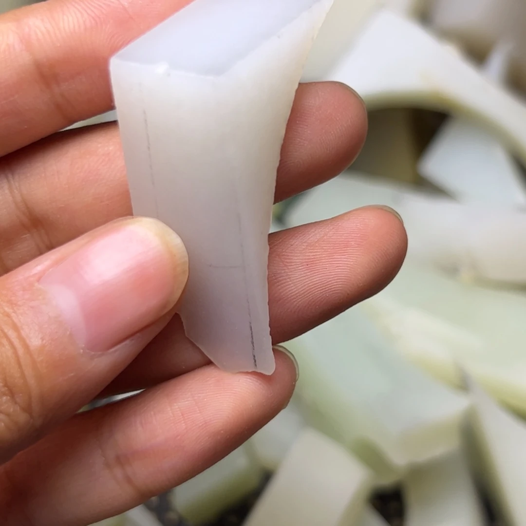 和田玉未镶嵌项链