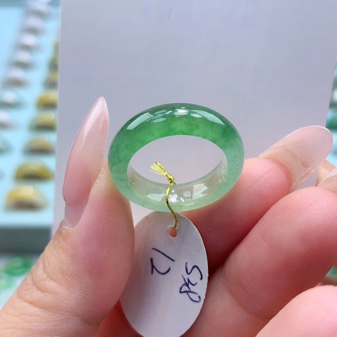 未镶嵌戒指翡翠12圈