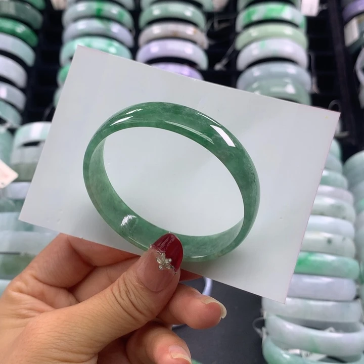 翡翠手镯未镶嵌公主手镯53+