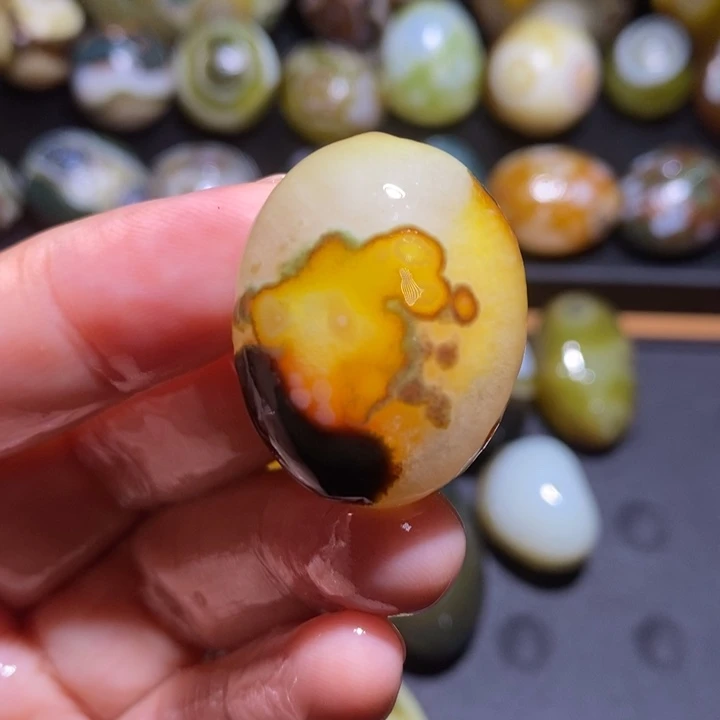 未镶嵌玛瑙/玉髓珠宝半成品87