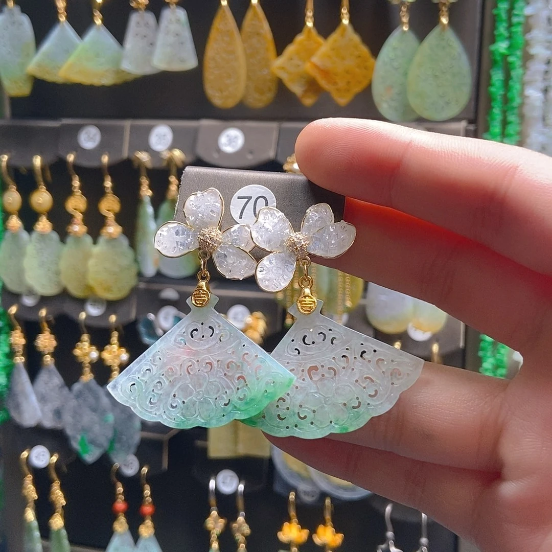 翡翠未镶嵌耳饰翡翠