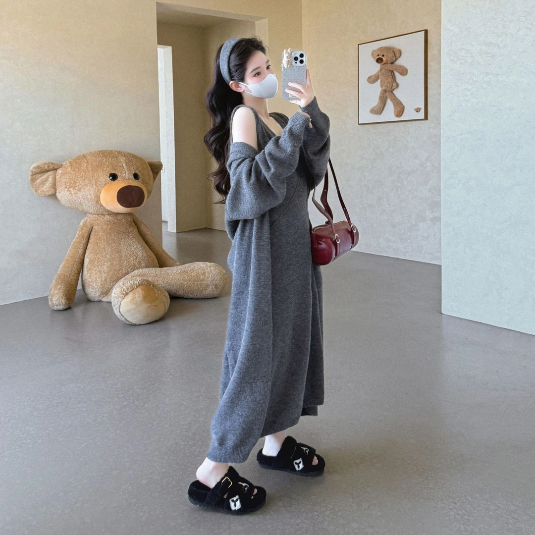 秋季新款2025女装高级感慵懒风百搭外套长款蕾丝拼接背心裙两件套
