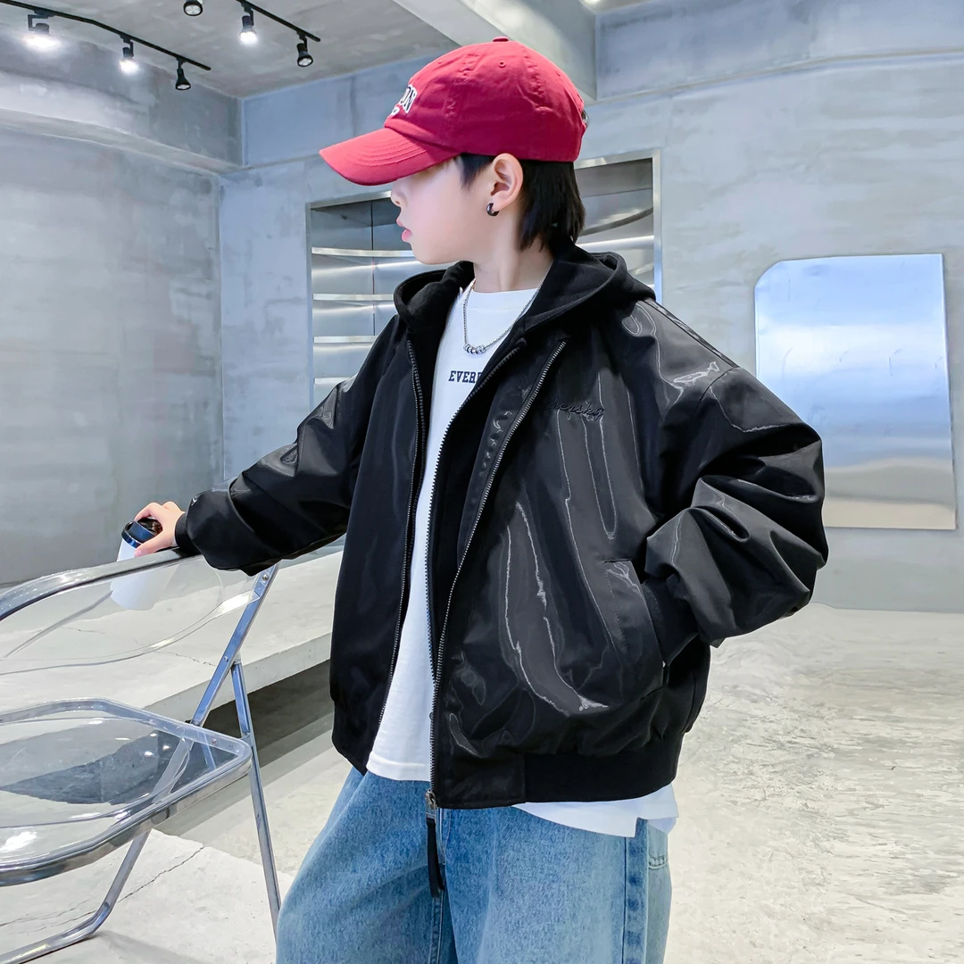 男大童秋装假两件连帽棒球服外套2025新款青少年防水运动夹克