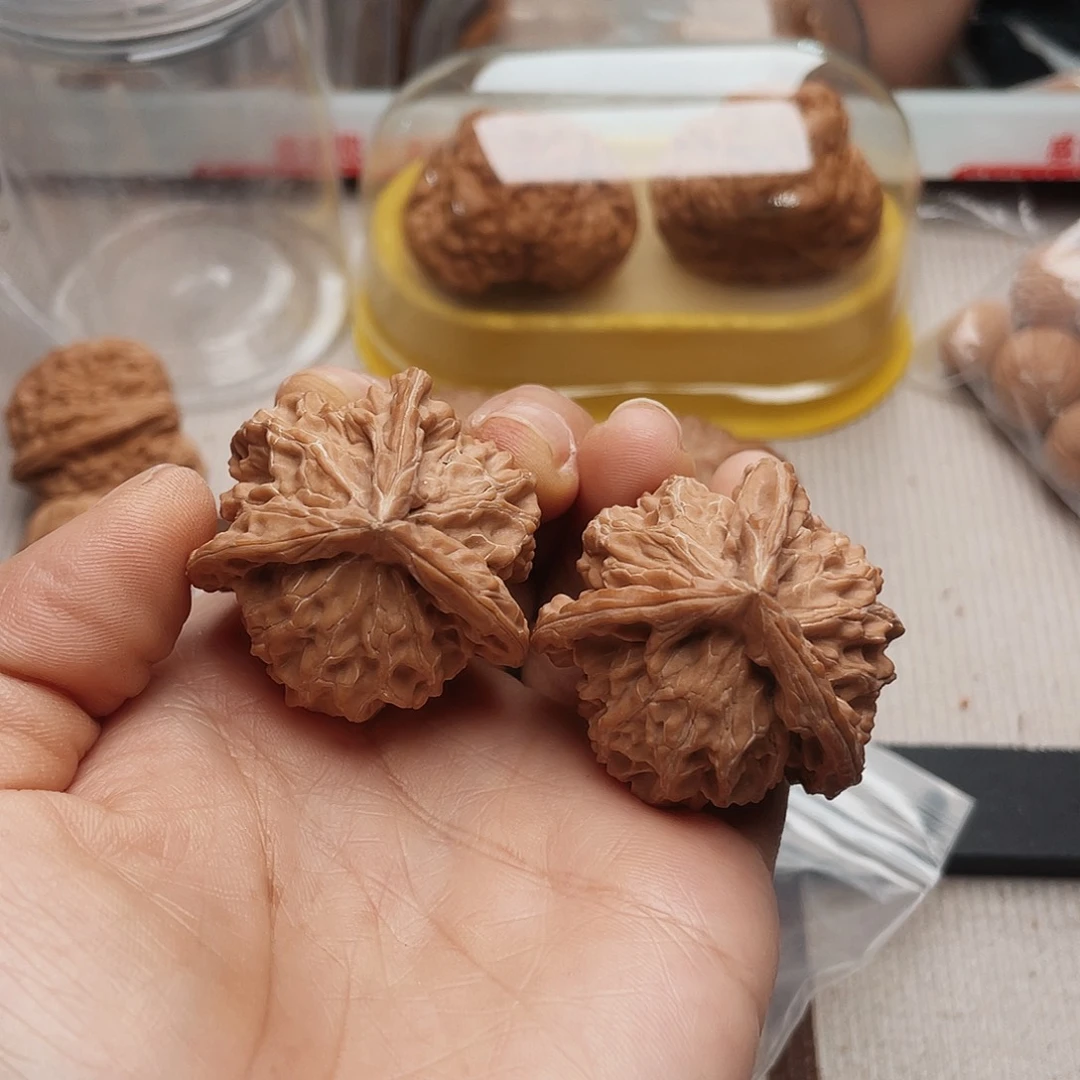 布**相38三棱钢柱与大锥