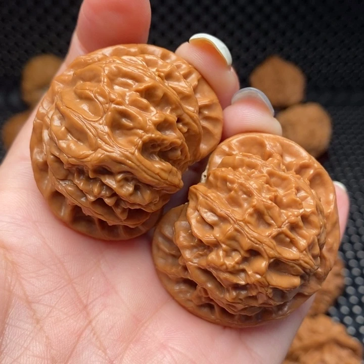 文玩核桃吊坠8宫灯44