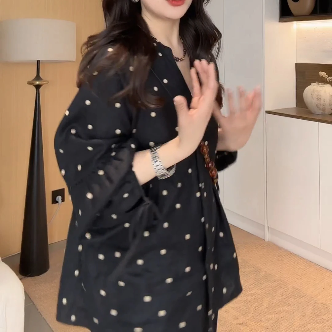 极简风度小众洋气灯笼袖时尚黑色波点长袖衬衫女上衣LK2502679