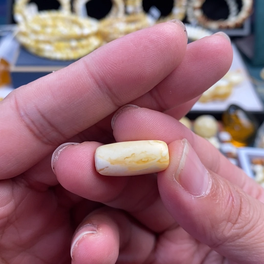 蜜蜡未镶嵌裸石10mm