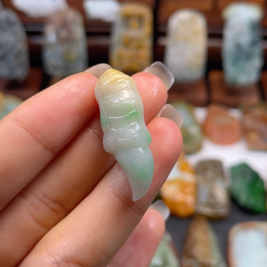 定制翡翠未镶嵌翡翠