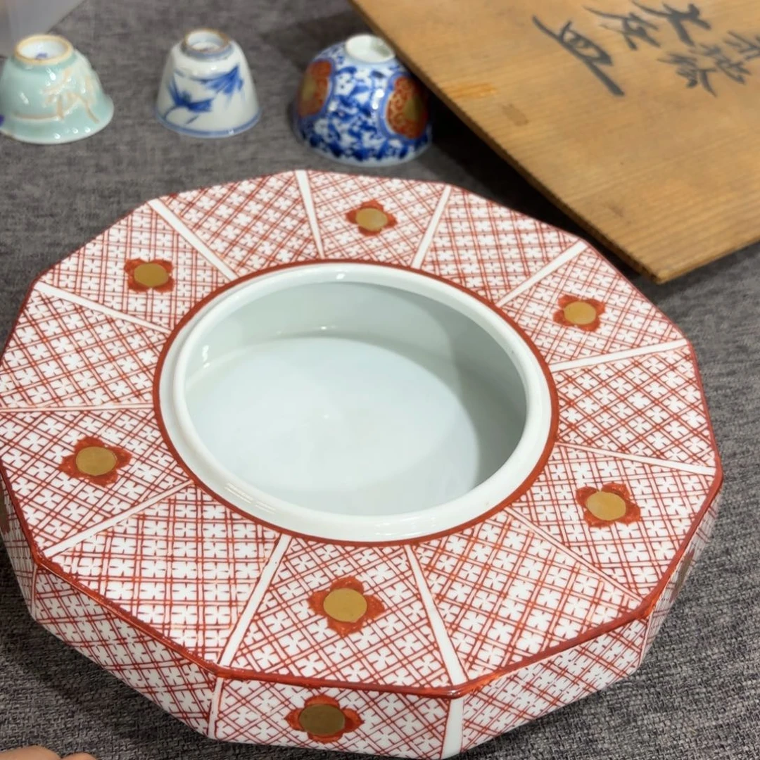 瓷片非常好看的花瓶