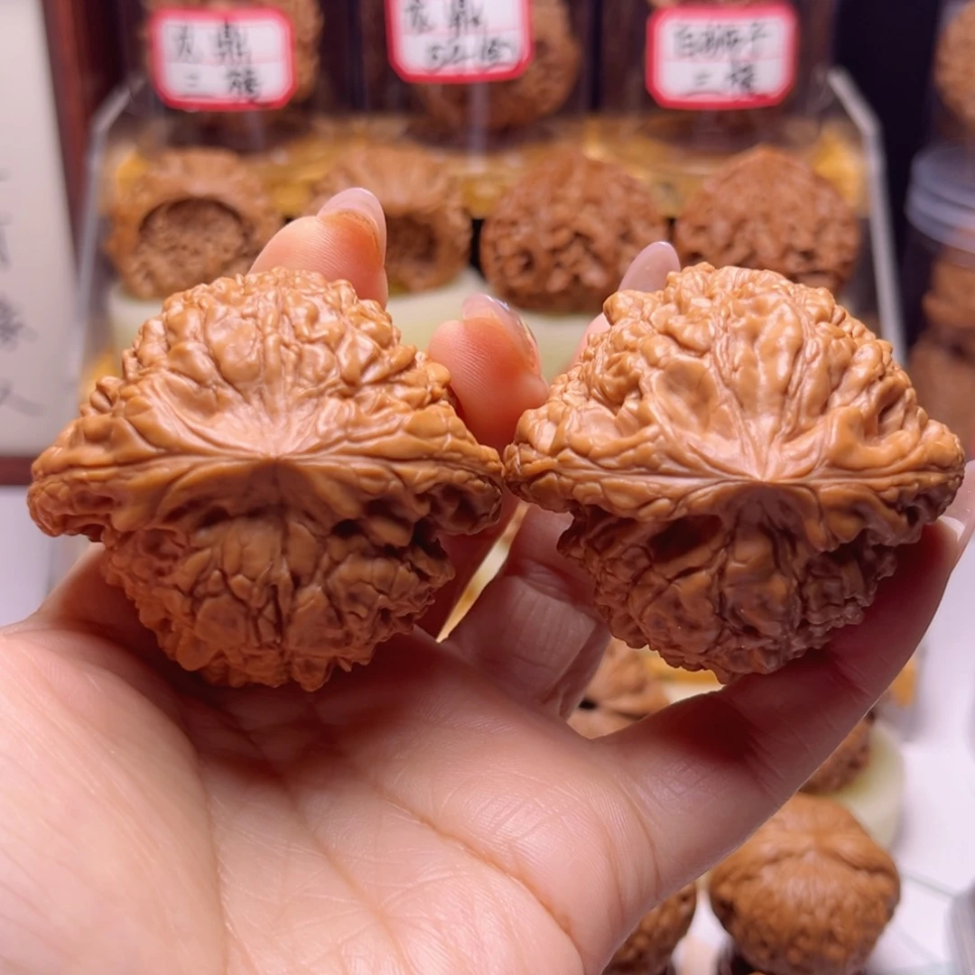 文玩核桃吊坠53尺全品大龙鼎