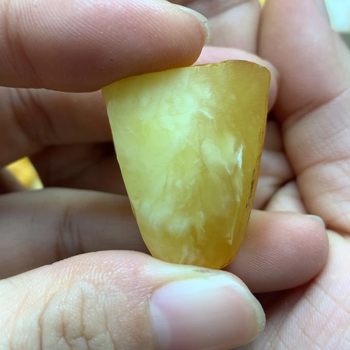 未镶嵌定制琥珀m****y蜜蜡工坊原石定制