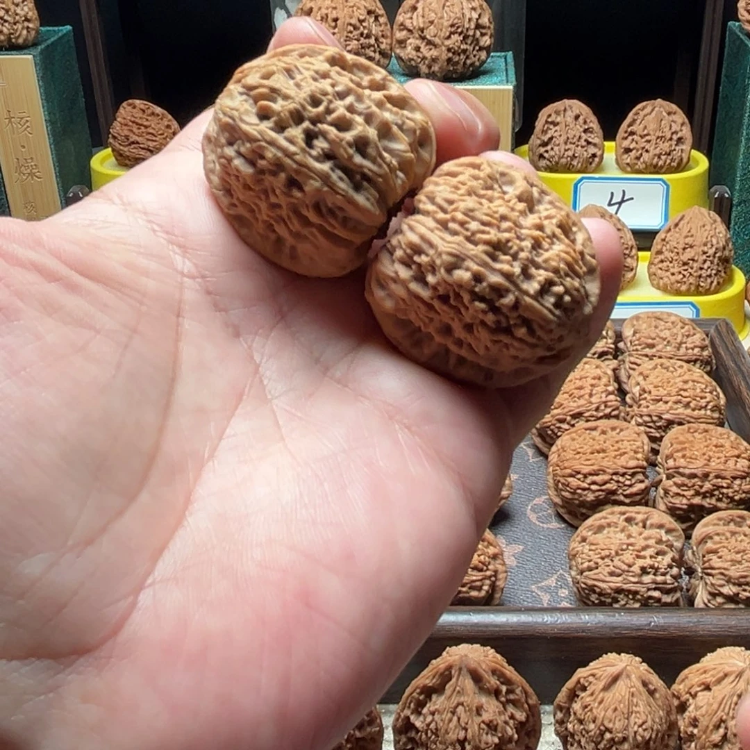 把件文玩核桃蛋***?逐鹿拉丝福利