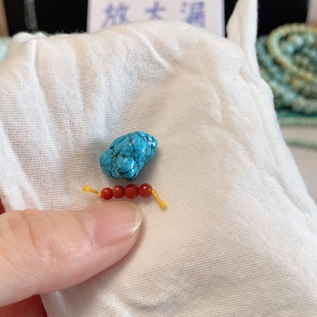 南红玛瑙未镶嵌珠宝奇石