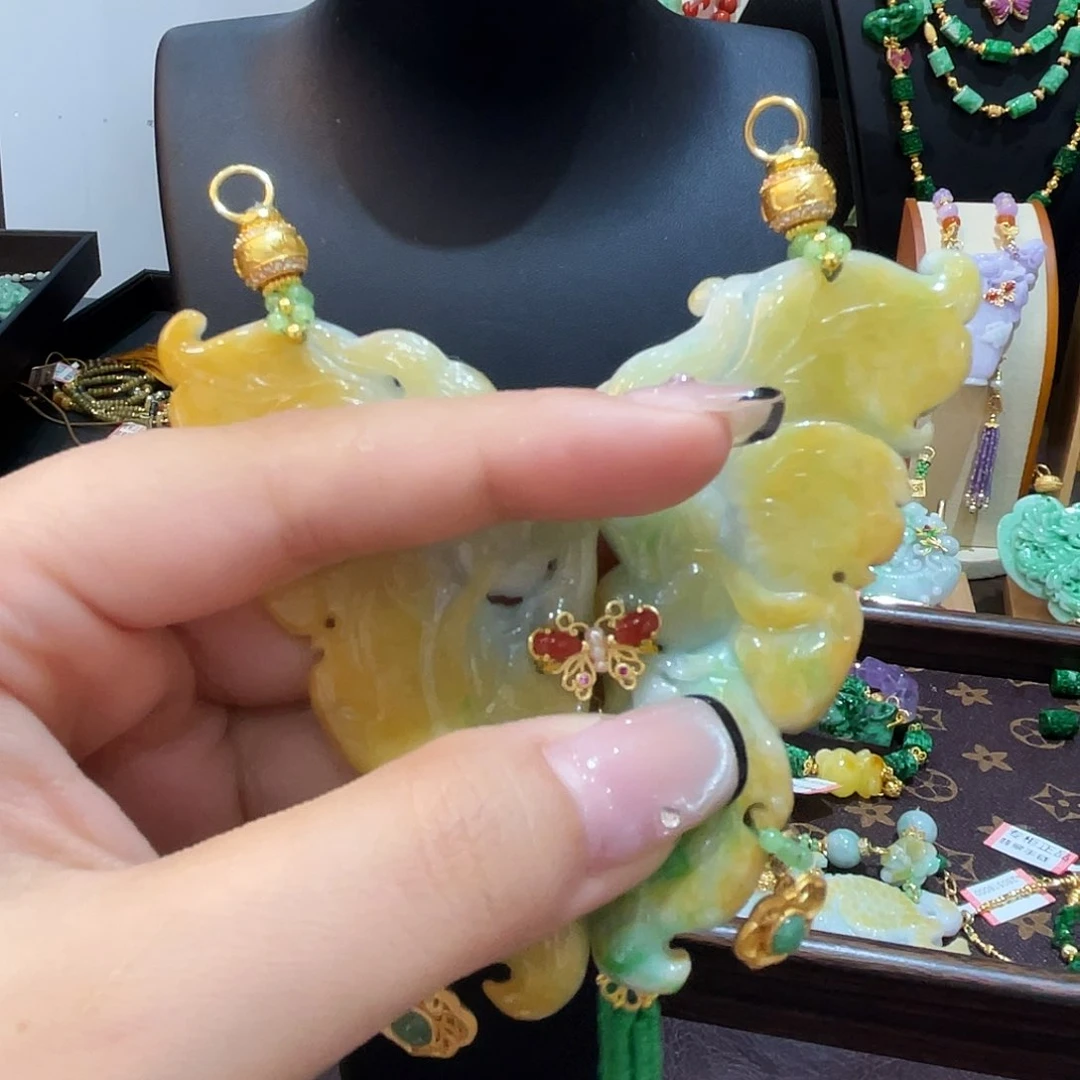 6***n翡翠未镶嵌吊坠(赠链)蝴蝶仙子