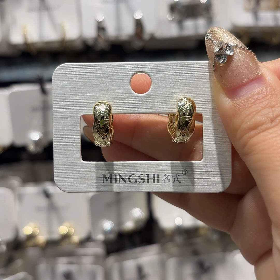 美丽诺羊毛耳扣的