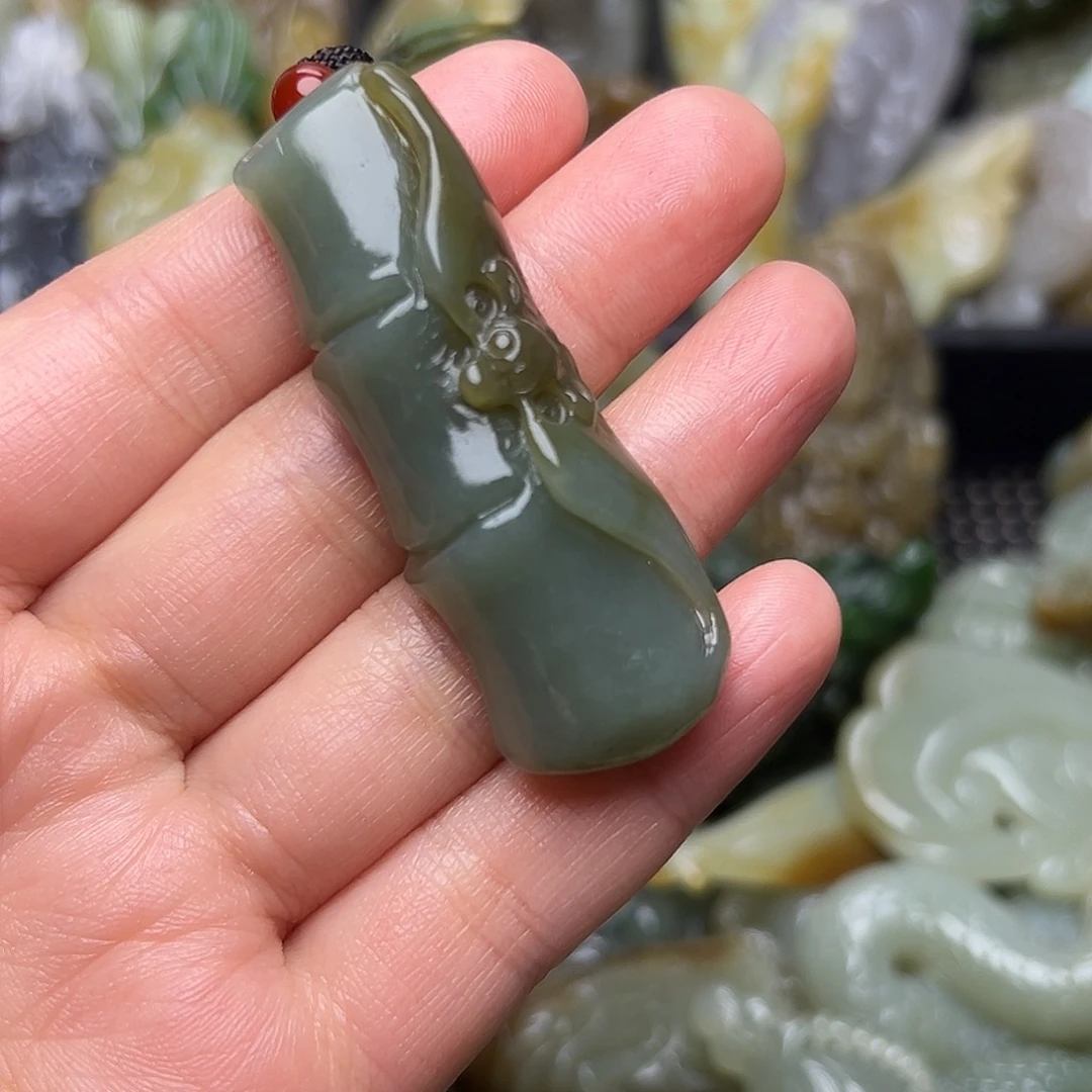 和田玉未镶嵌挂件