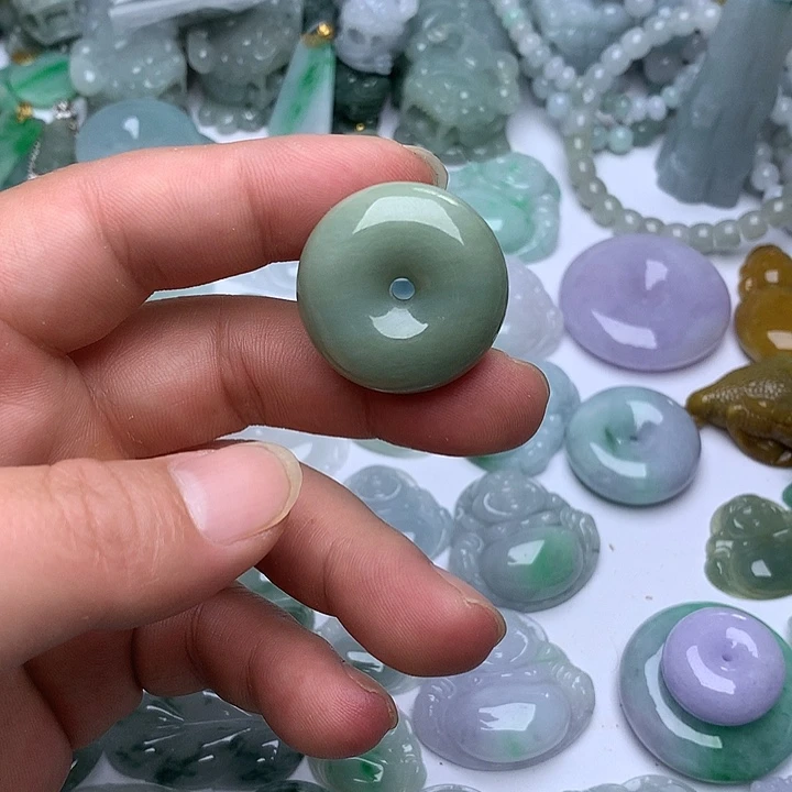 翡翠未镶嵌颈饰天然翡翠