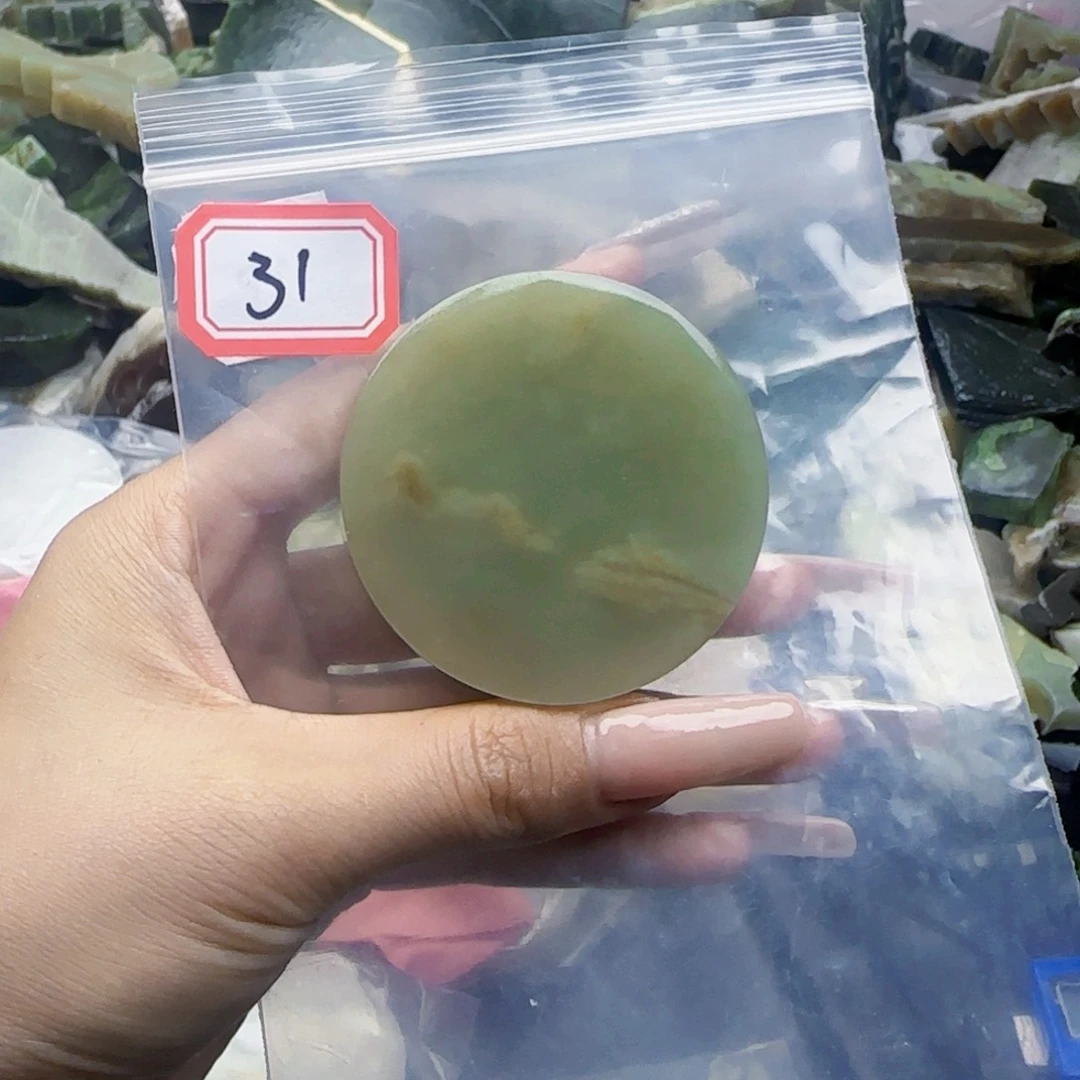 和田玉未镶嵌珠宝半成品