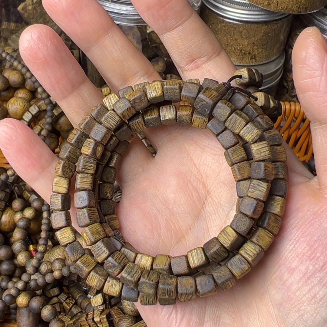 沉香沉香碎屑棋楠沉香红骨凹身+乌身圆叶15.4克