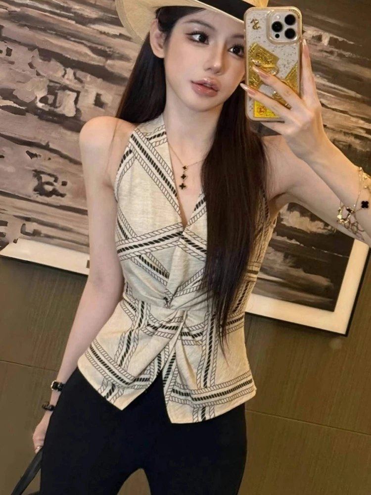 欧货时尚V领挂脖无袖背心衬衫女夏洋气收腰显瘦扭结开叉爆款上衣