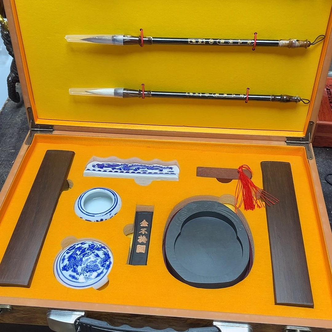 大叶紫檀（黑酸枝木类）
