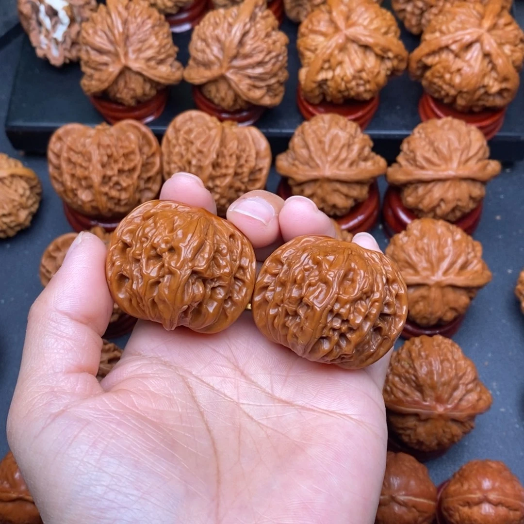 他***他文玩核桃把件磨盘