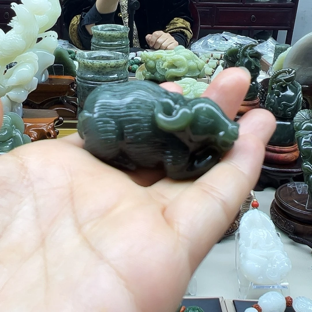 快***好和田玉未镶嵌挂件