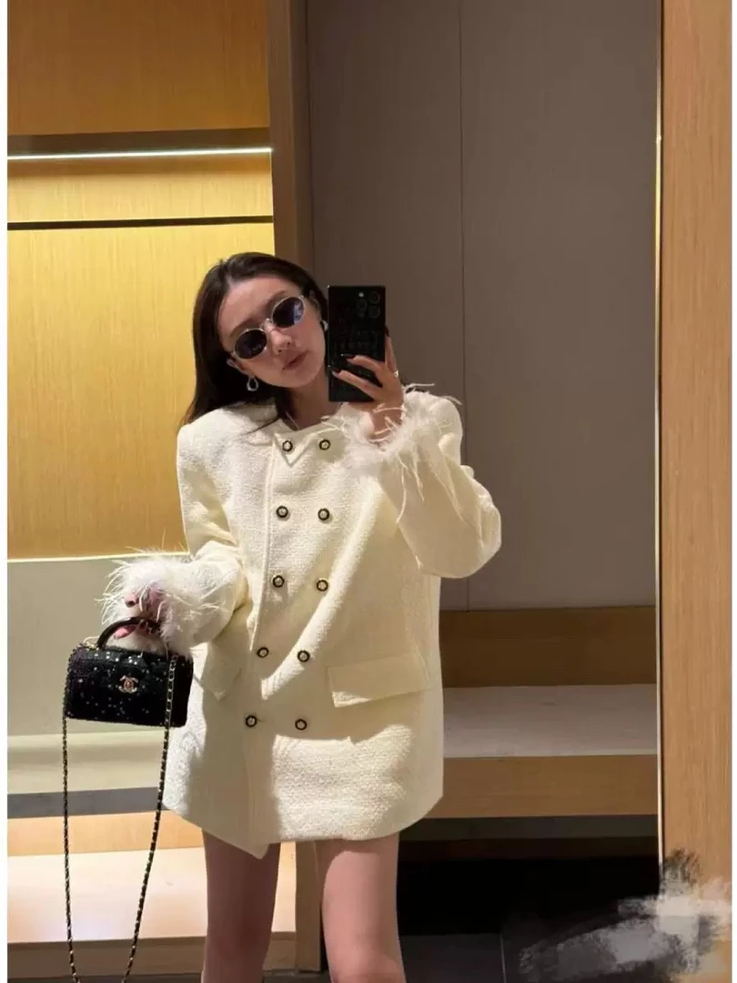 2025秋冬设计感时尚双排扣小香风加厚外套女