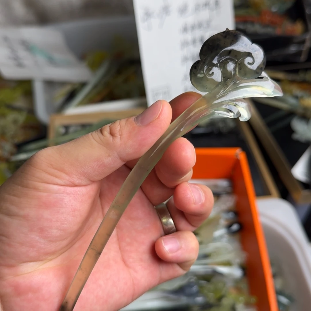 蛇纹石玉未镶嵌发饰