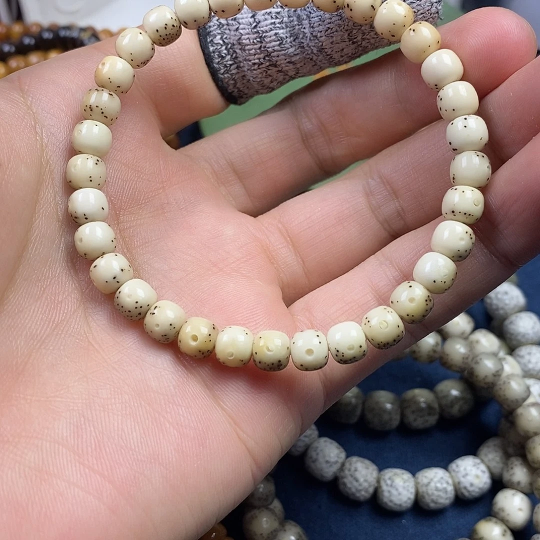 吊坠星月菩提石玉料古瓷白7x6大留白细星一物一图