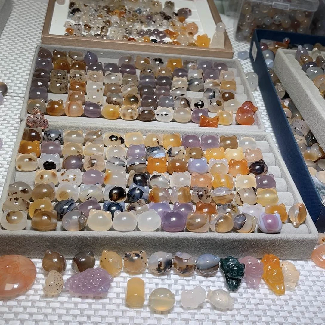 玛瑙/玉髓颈饰合金?****