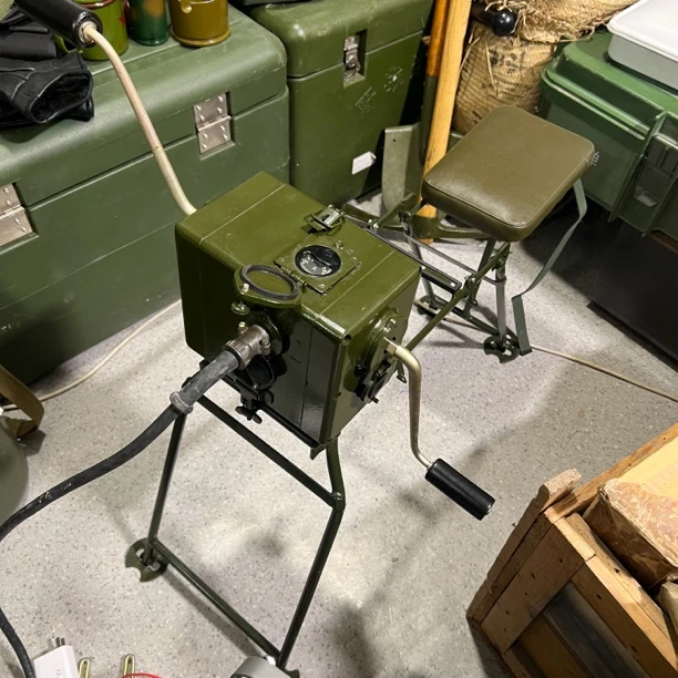 全新库存正品绿盒765型65w手摇发电机