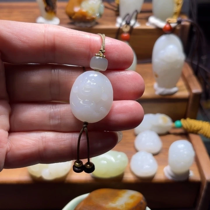 和田玉未镶嵌挂件